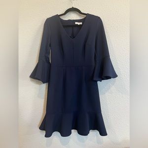 Trina Turk long sleeve flare sleeve & hem textured blue dress size 4